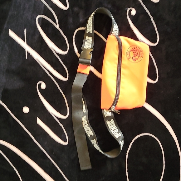 Victoria's Secret Pink belt purse - Picture 5 of 5